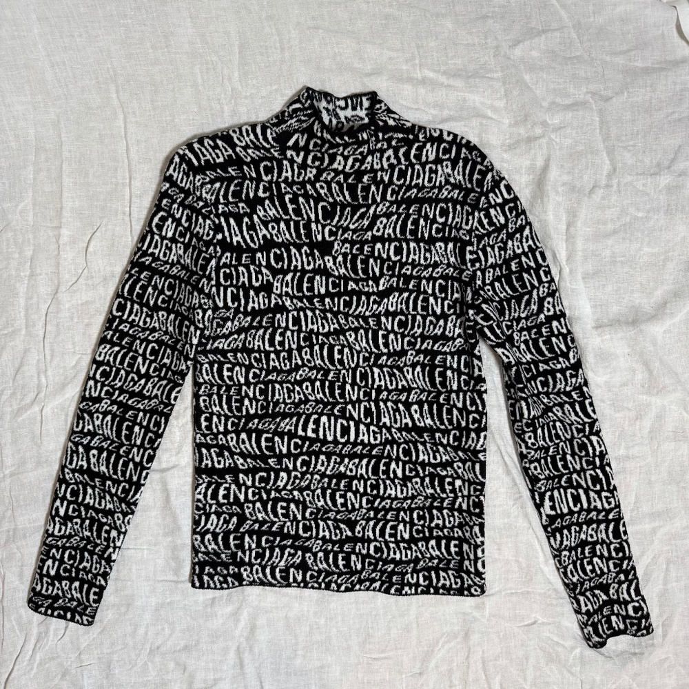 Authentic Balenciaga all over wavy Logo sweater